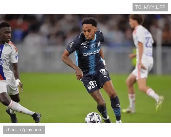 马赛0-0战平里昂,双方各获1分暂列第三第四